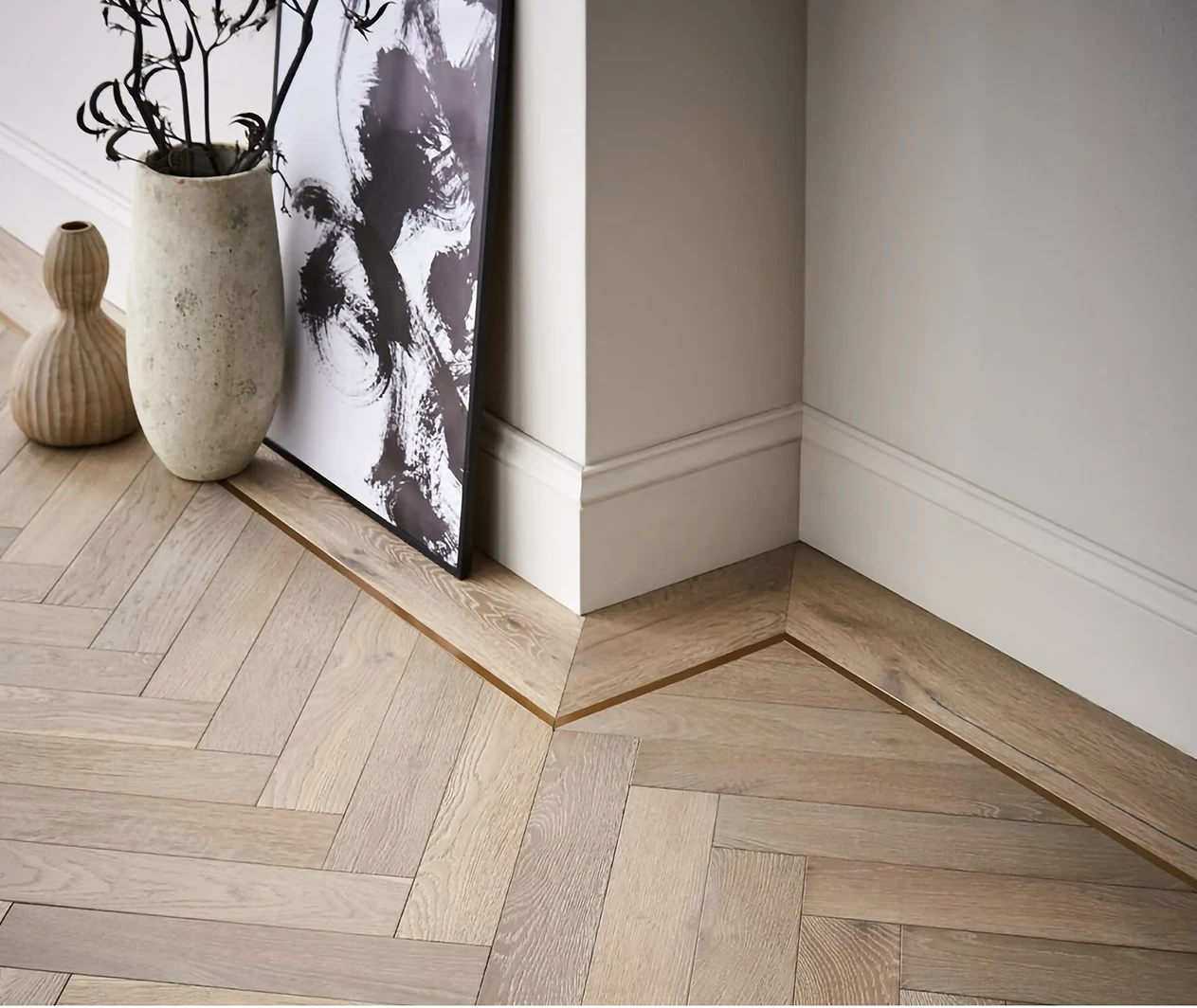 Brown Wood Skirting Baseboard by Honpo